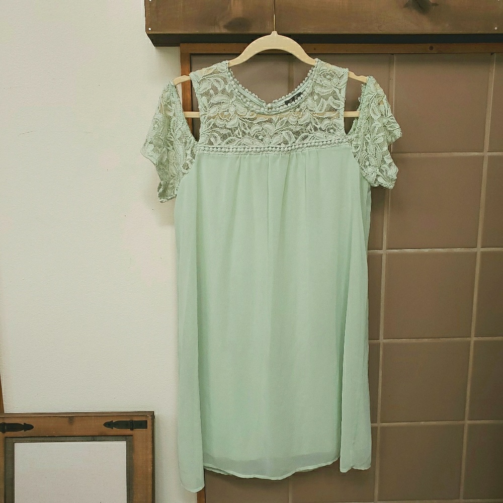 Lily Rose Mint Lace Cold Shoulder Shift Dress